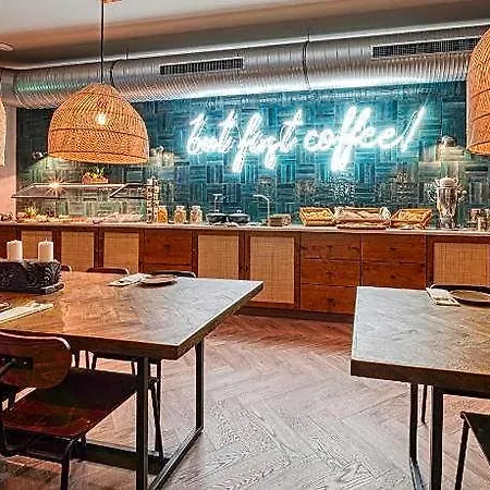 Sunday Hotel Bonn Ξενοδοχείο