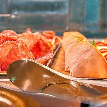 Sunday Hotel Bonn Ξενοδοχείο 4*