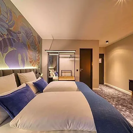 Sunday Hotel 3*