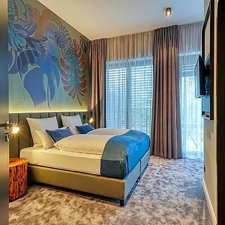 Hotel Sunday 3*